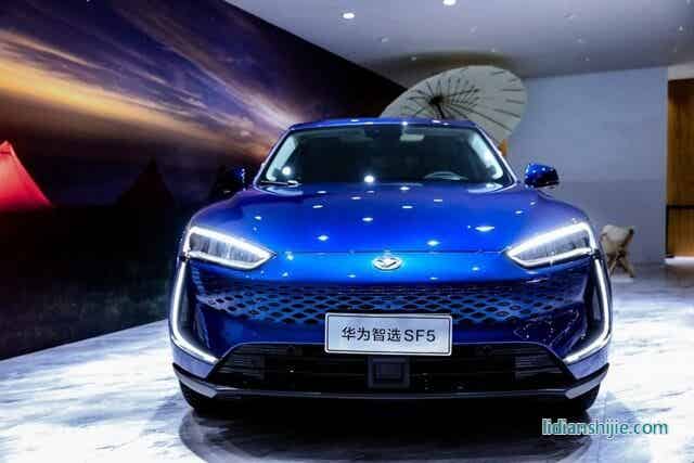 比亞迪靠汽車技術(shù)創(chuàng)新銷量暴漲，自動駕駛卻難助華為打開局面
